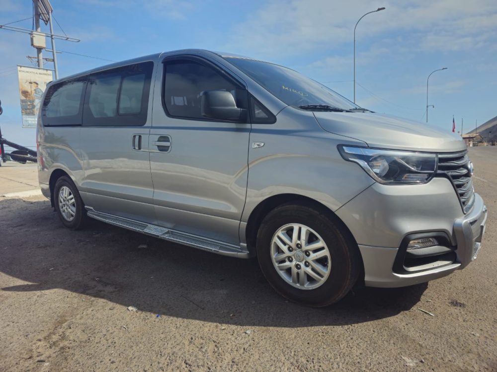 HYUNDAI GRAND STAREX 2020 – 2.5cc Turbo Diesel / 12 Pasajeros / 4×2 / Automático-Secuencial - Imagen 15