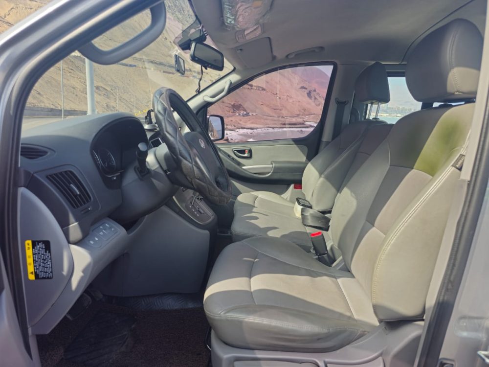 HYUNDAI GRAND STAREX 2020 – 2.5cc Turbo Diesel / 12 Pasajeros / 4×2 / Automático-Secuencial - Imagen 3