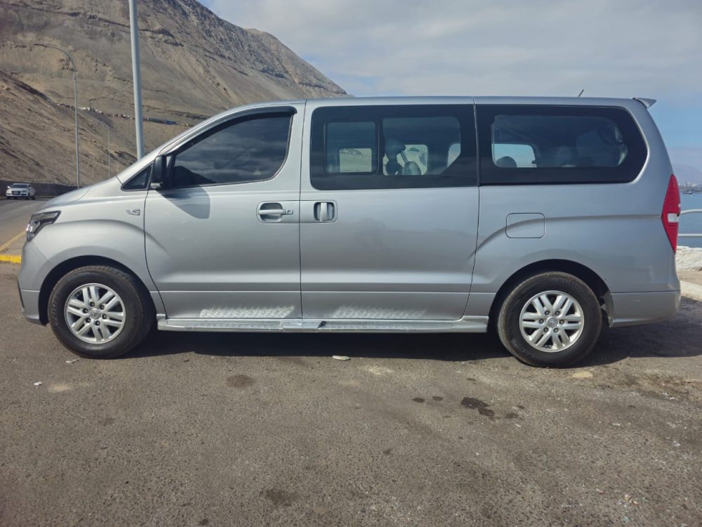 HYUNDAI GRAND STAREX 2020 – 2.5cc Turbo Diesel / 12 Pasajeros / 4×2 / Automático-Secuencial - Imagen 7