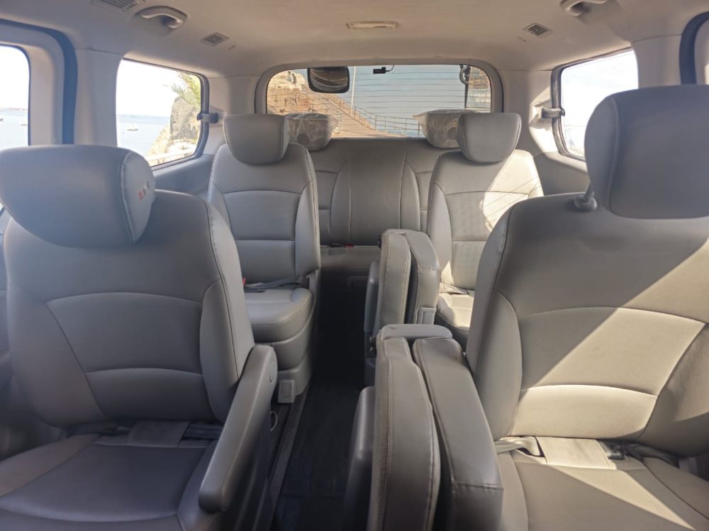 HYUNDAI GRAND STAREX 2020 – 2.5cc Turbo Diesel / 12 Pasajeros / 4×2 / Automático-Secuencial - Imagen 9