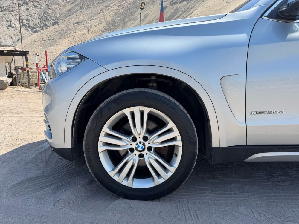 BMW X5 30d 2015 – 3.0CC TwinPowerTurbo Diesel / 4X4 / 5 Pasajeros / Full Equipped - Imagen 9