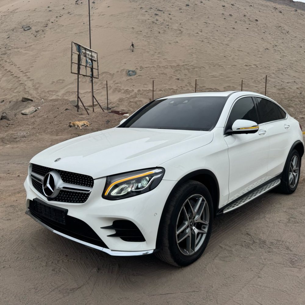 MERCEDES BENZ GLC220d 2018 – 2.2cc Turbo Diesel / 5 Pasajeros / 4matic / Kit AMG