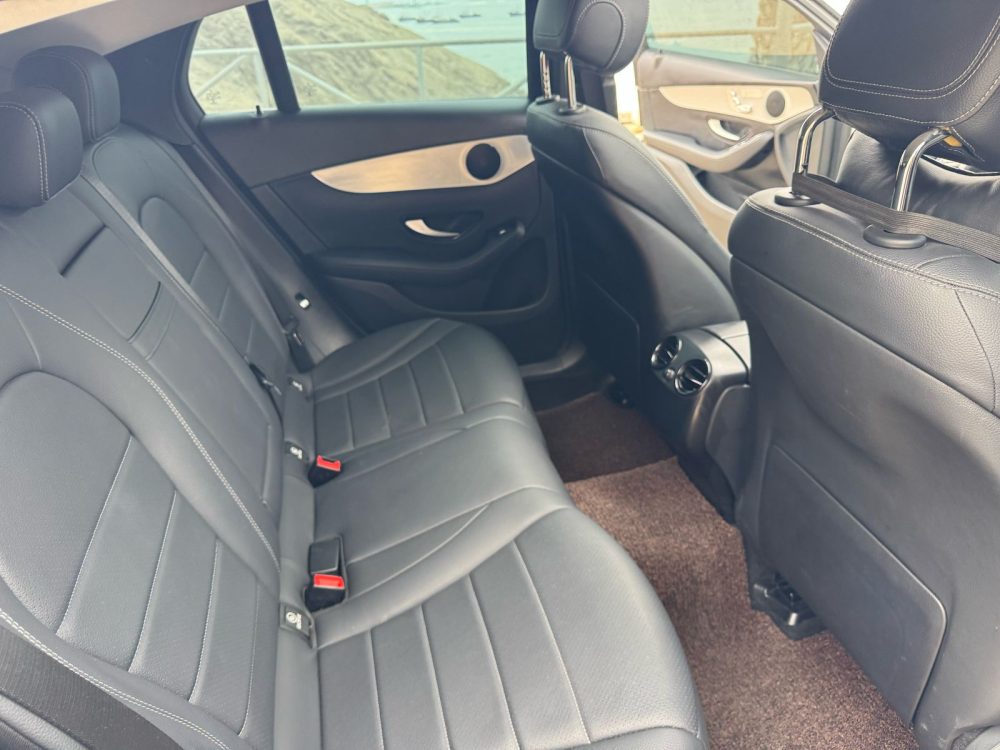 MERCEDES BENZ GLC220d 2018 – 2.2cc Turbo Diesel / 5 Pasajeros / 4matic / Kit AMG - Imagen 25
