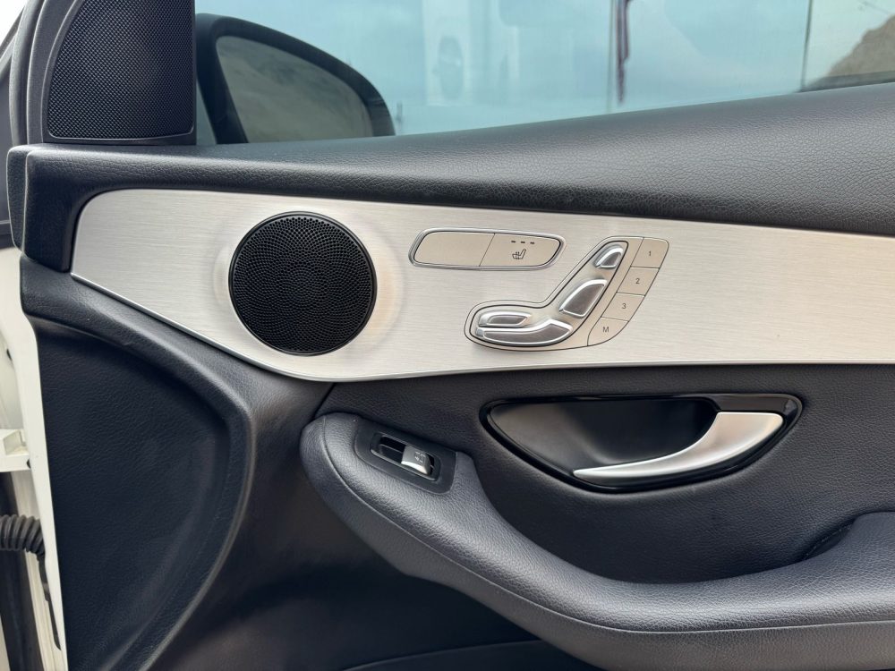 MERCEDES BENZ GLC220d 2018 – 2.2cc Turbo Diesel / 5 Pasajeros / 4matic / Kit AMG - Imagen 29