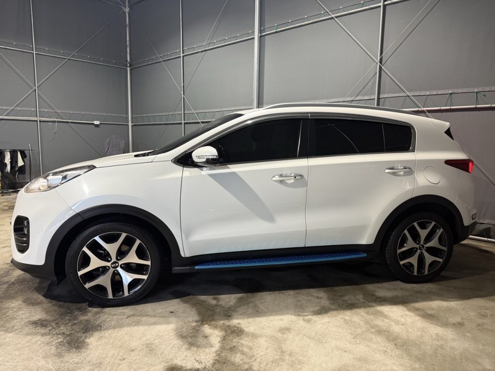 KIA SPORTAGE 2018 - 2.0cc Turbo Diesel / 4x2 / 5 Pasajeros / Cámara de retroceso - Imagen 3