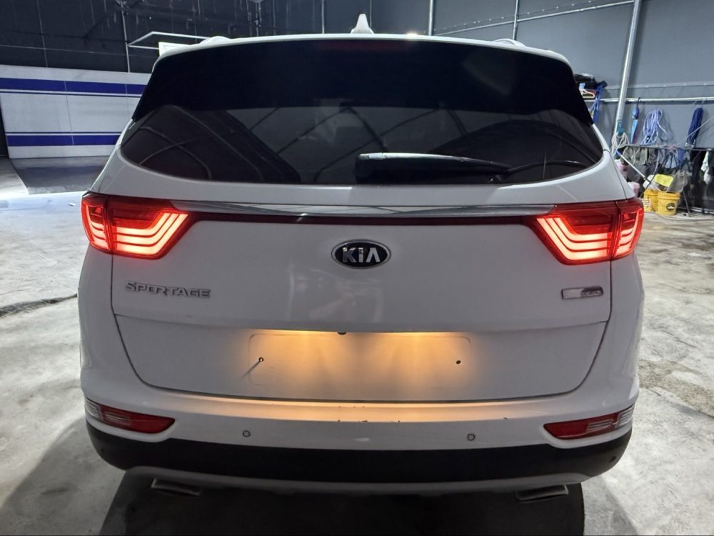 KIA SPORTAGE 2018 - 2.0cc Turbo Diesel / 4x2 / 5 Pasajeros / Cámara de retroceso - Imagen 5