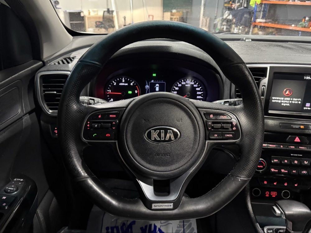 KIA SPORTAGE 2018 - 2.0cc Turbo Diesel / 4x2 / 5 Pasajeros / Cámara de retroceso - Imagen 18