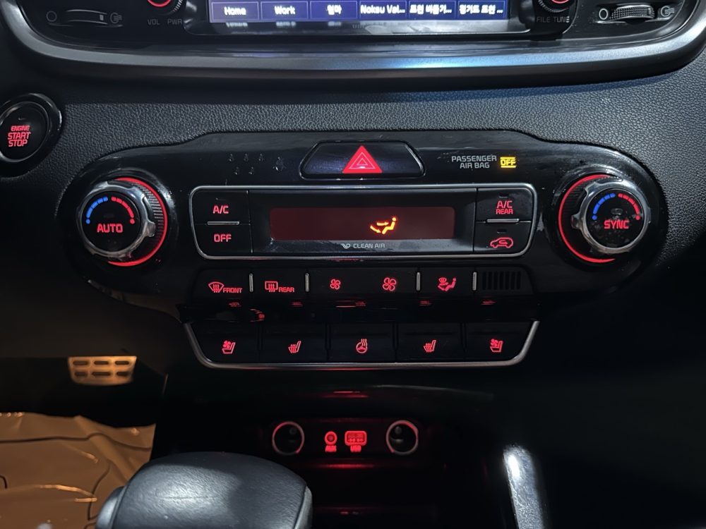 KIA SORENTO 2019 – 2.2CC Turbo Diesel / 7 Pasajeros / 4×4 / cámara 360° - Imagen 17