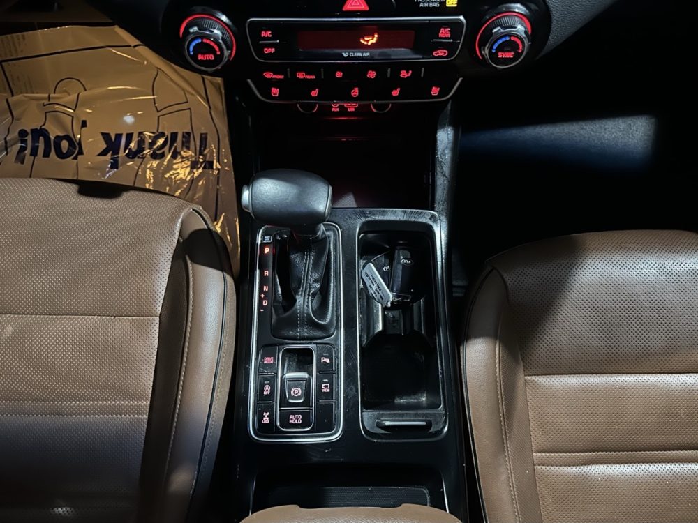 KIA SORENTO 2019 – 2.2CC Turbo Diesel / 7 Pasajeros / 4×4 / cámara 360° - Imagen 18