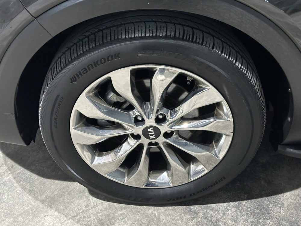 KIA SORENTO 2019 – 2.2CC Turbo Diesel / 7 Pasajeros / 4×4 / cámara 360° - Imagen 29