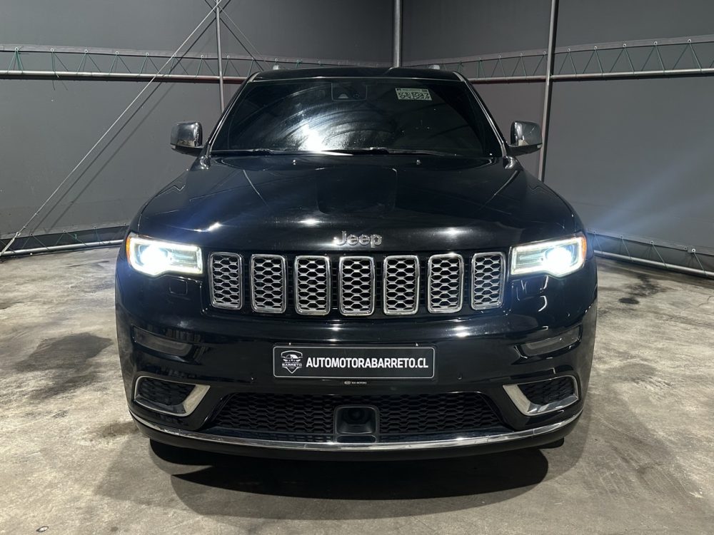 JEEP GRAND CHEROKEE SUMMIT 2019 – 3.6 GASOLINA / 5 PASAJEROS / 4X4 / FULL EQUIPPED - Imagen 2