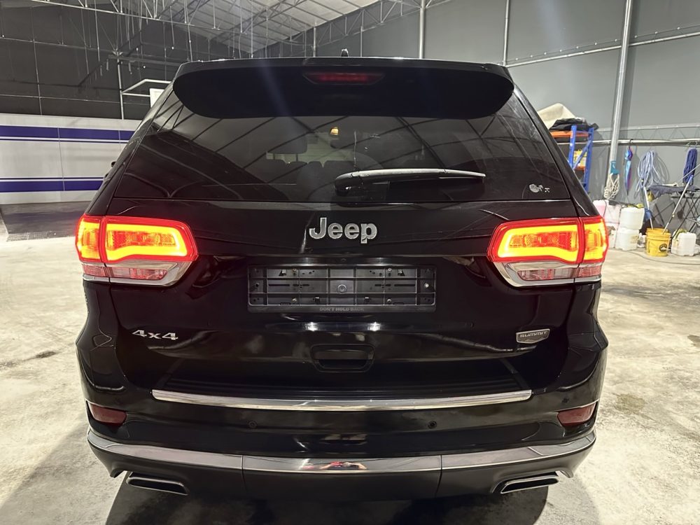 JEEP GRAND CHEROKEE SUMMIT 2019 – 3.6 GASOLINA / 5 PASAJEROS / 4X4 / FULL EQUIPPED - Imagen 6
