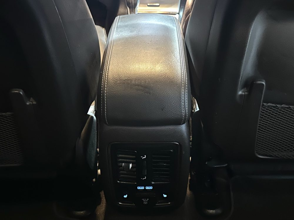 JEEP GRAND CHEROKEE SUMMIT 2019 – 3.6 GASOLINA / 5 PASAJEROS / 4X4 / FULL EQUIPPED - Imagen 27