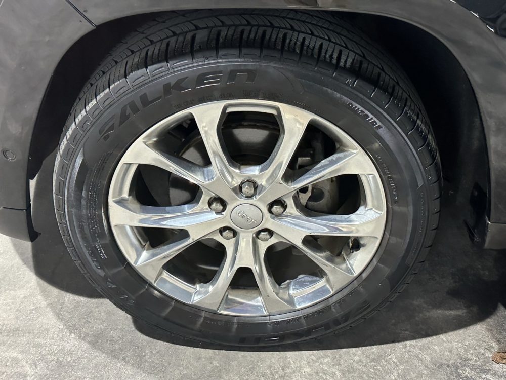 JEEP GRAND CHEROKEE SUMMIT 2019 – 3.6 GASOLINA / 5 PASAJEROS / 4X4 / FULL EQUIPPED - Imagen 31