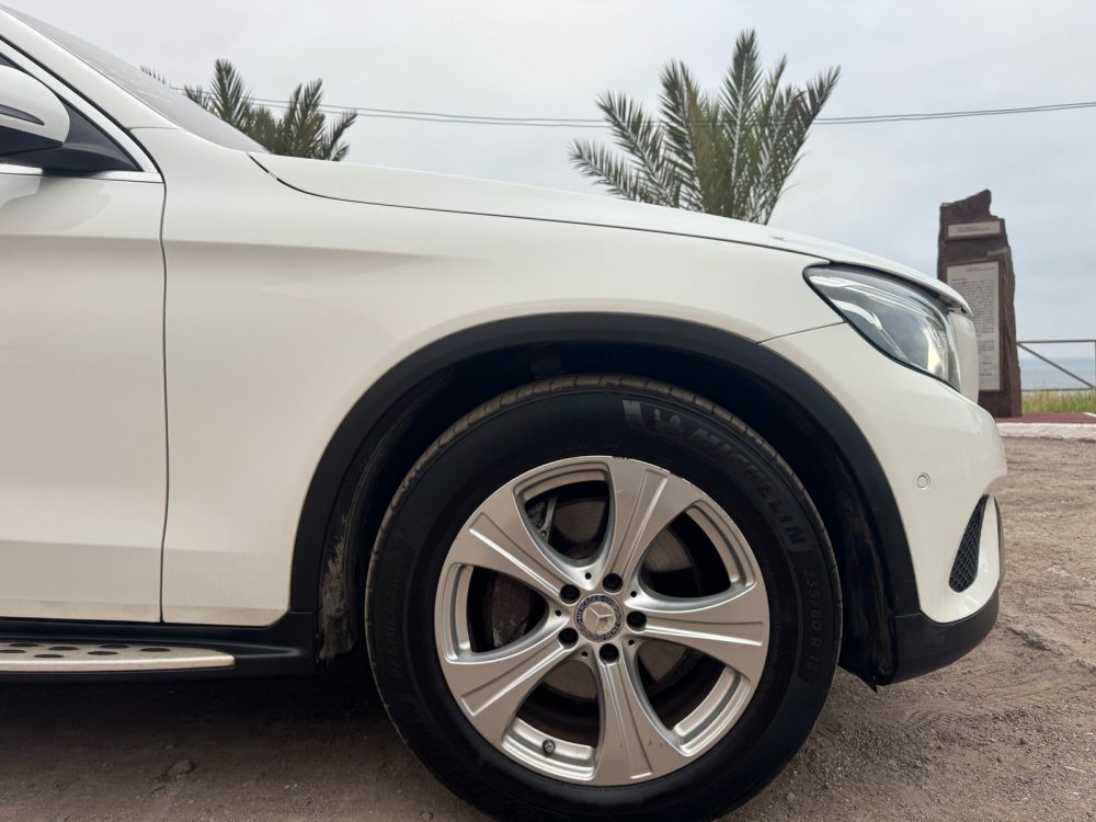 MERCEDES BENZ GLC220d 2016 – 2.2cc Turbo Diesel / 5 Pasajeros / 4matic - Imagen 18