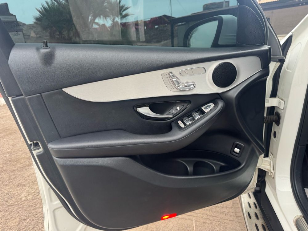 MERCEDES BENZ GLC220d 2016 – 2.2cc Turbo Diesel / 5 Pasajeros / 4matic - Imagen 16
