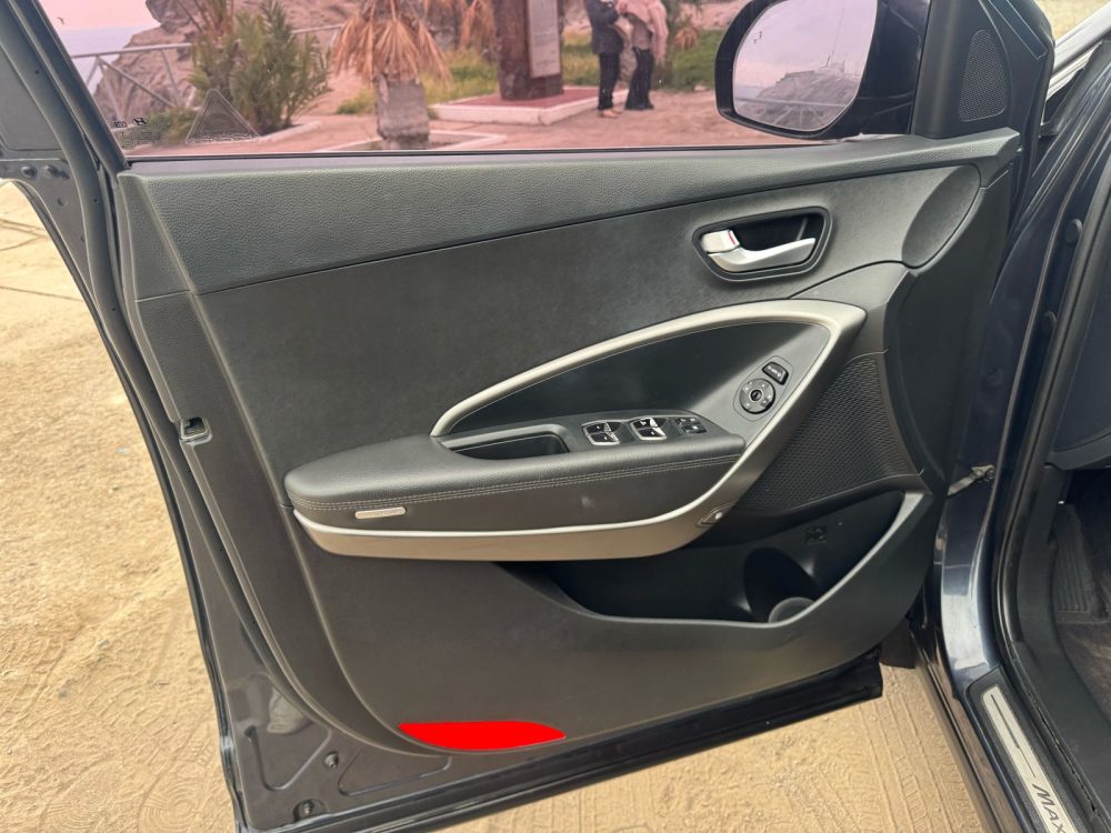 HYUNDAI MAXCRUZ 2018 – 2.2cc Turbo Diesel / 4×2 / 7 Pasajeros / Portalon Electronico / Camara retro - Imagen 27