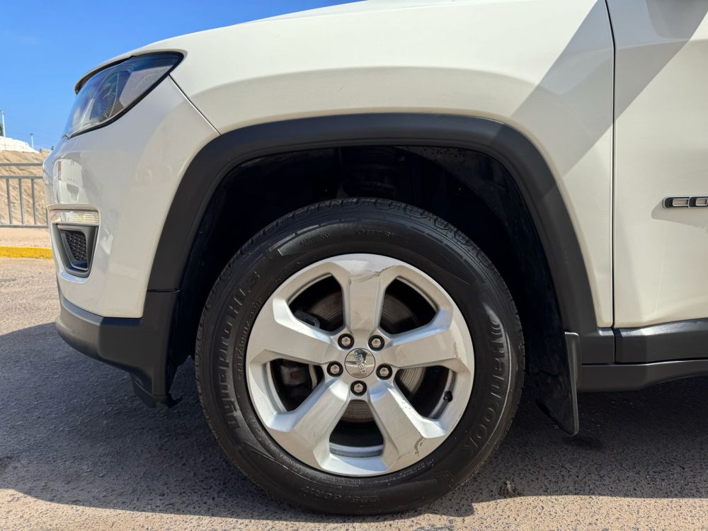 JEEP COMPASS 2019 / GASOLINA / 2.4CC / LONGITUDE / 4X4 - Imagen 22