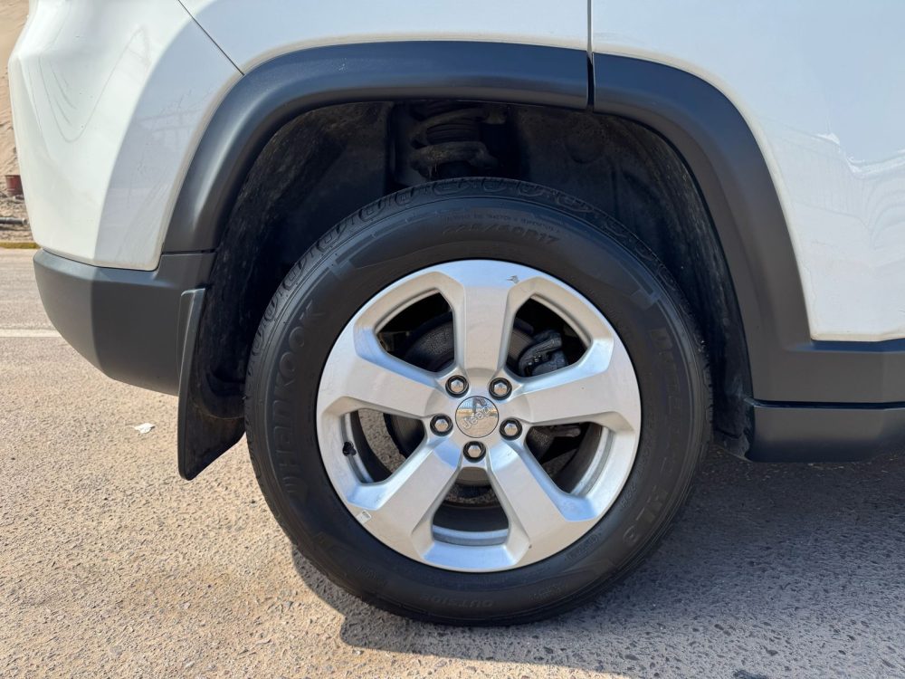 JEEP COMPASS 2019 / GASOLINA / 2.4CC / LONGITUDE / 4X4 - Imagen 30