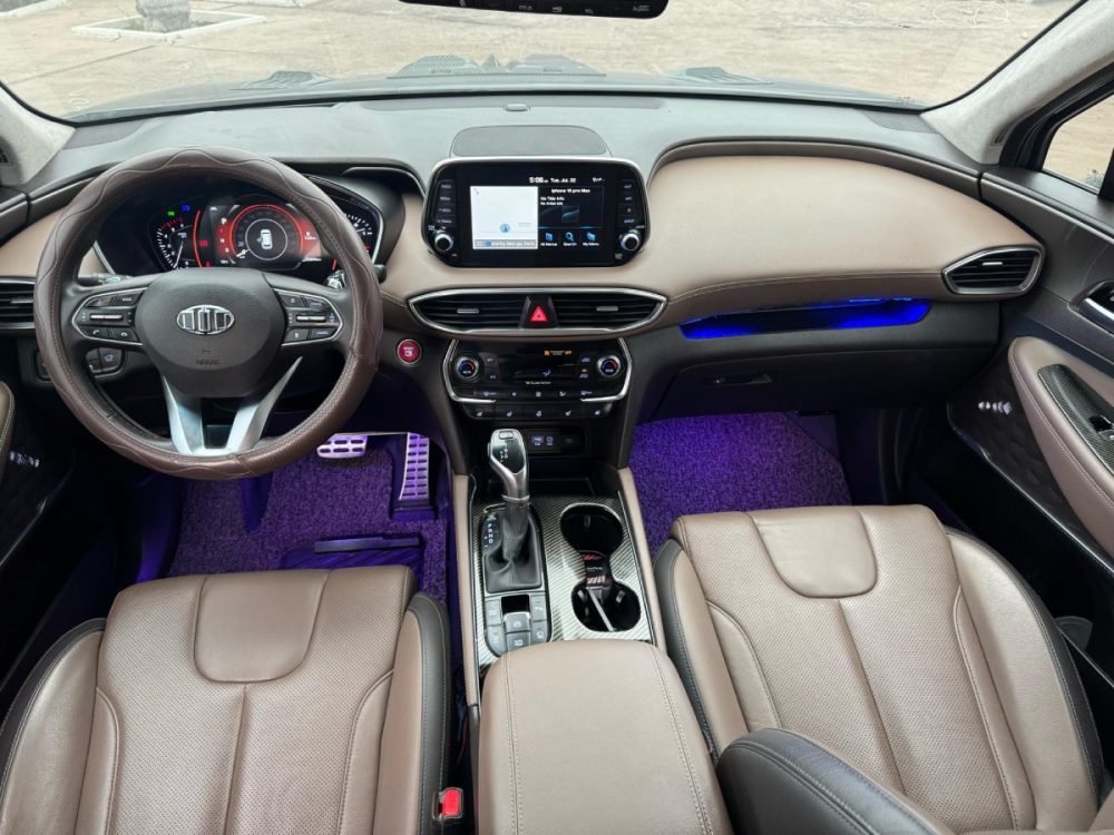HYUNDAI SANTAFE 2019 - 2.2CC Turbo Diesel / 7 Pasajeros / 4x2 / cámara 360° - Imagen 33