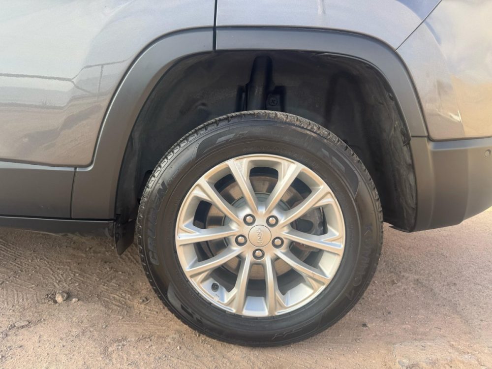 JEEP CHEROKEE LIMITED 2019 - 2.4cc Bencinero / 4x4 / 5 Pasajeros / Full Equipped - Imagen 32