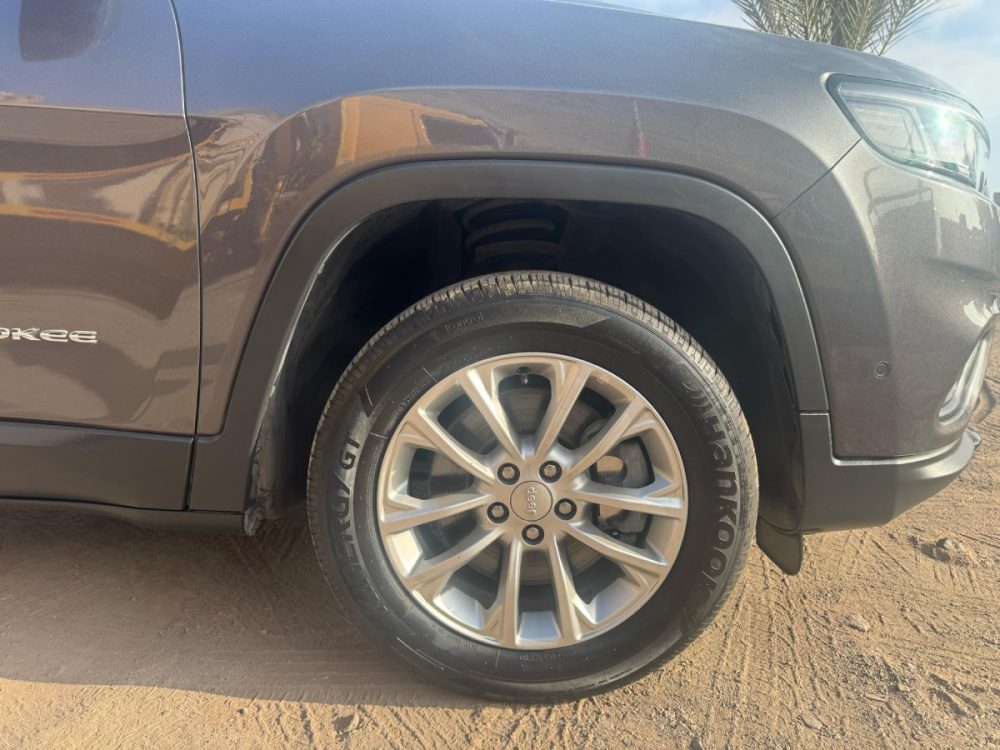 JEEP CHEROKEE LIMITED 2019 - 2.4cc Bencinero / 4x4 / 5 Pasajeros / Full Equipped - Imagen 34