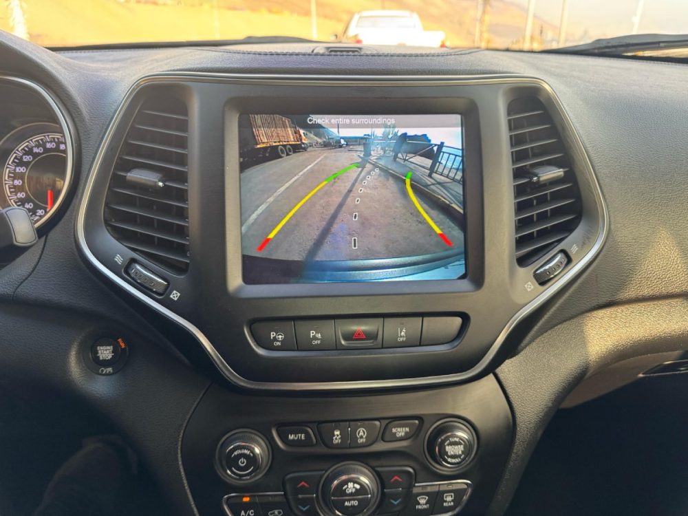 JEEP CHEROKEE LIMITED 2019 - 2.4cc Bencinero / 4x4 / 5 Pasajeros / Full Equipped - Imagen 41