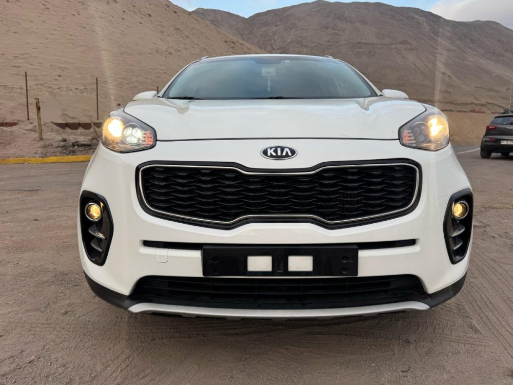 KIA SPORTAGE 2018 - 2.0cc Turbo Diesel / 4x2 / 5 Pasajeros / Cámara de retroceso - Imagen 8