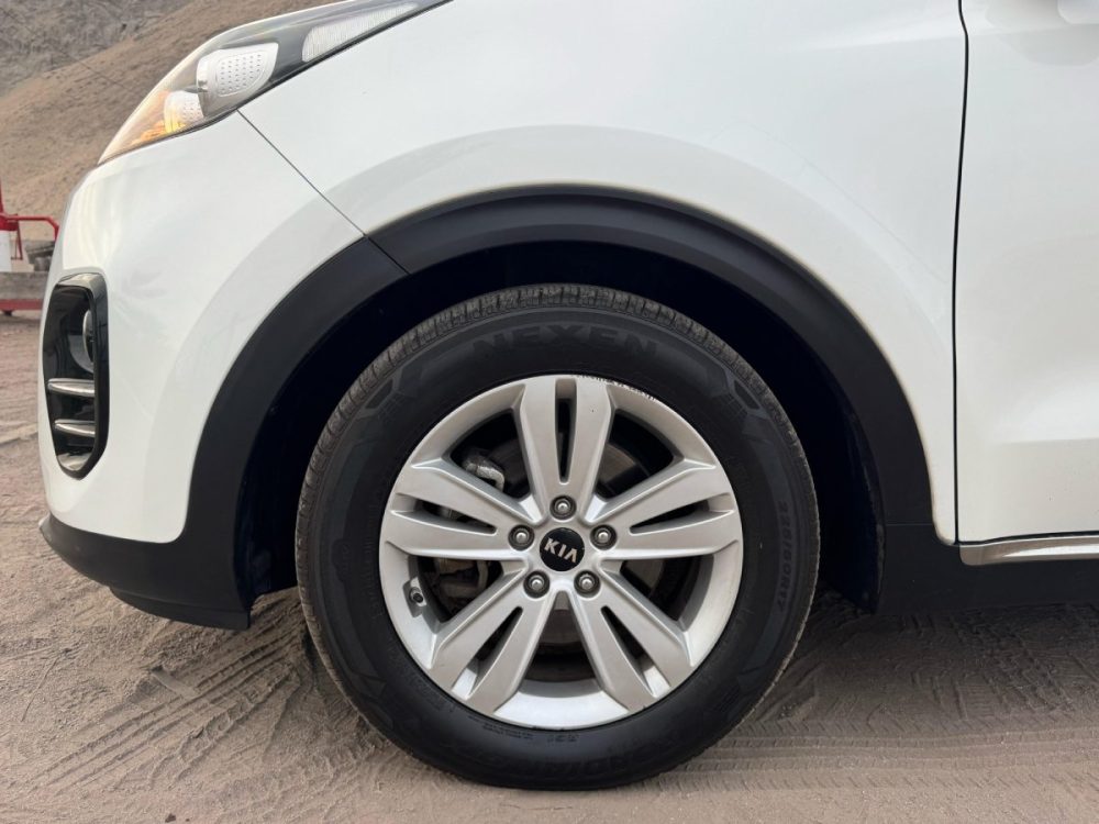 KIA SPORTAGE 2018 - 2.0cc Turbo Diesel / 4x2 / 5 Pasajeros / Cámara de retroceso - Imagen 11
