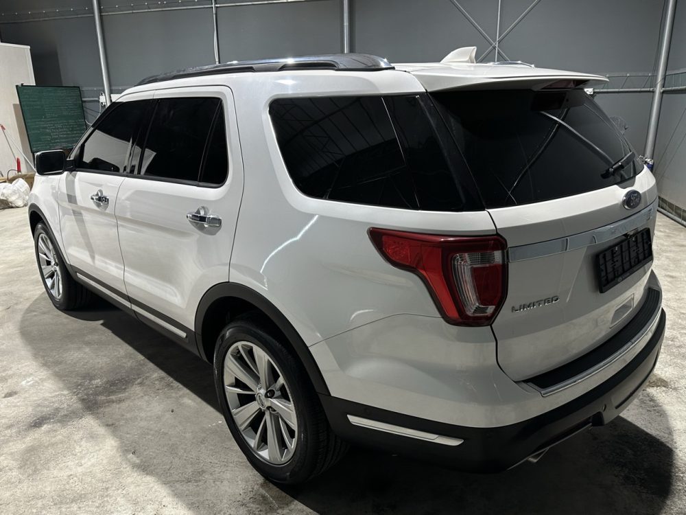 FORD EXPLORER LIMITED 2018 - 2.3cc EcoBoost / 4x4 / 7 Pasajeros / Top Line - Imagen 5