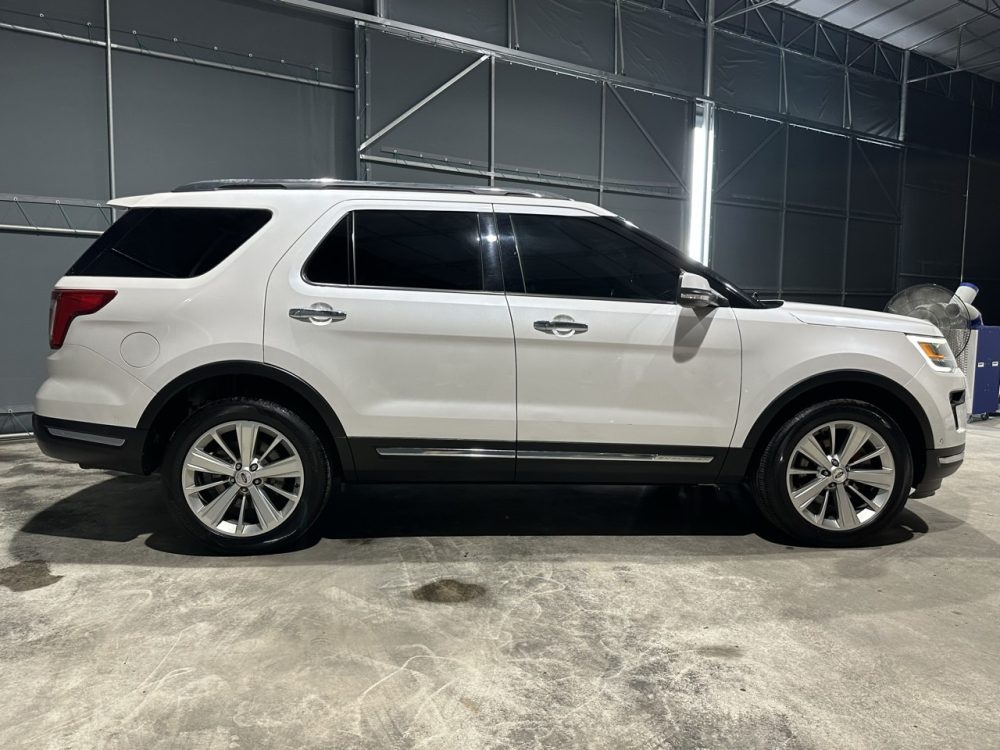 FORD EXPLORER LIMITED 2018 - 2.3cc EcoBoost / 4x4 / 7 Pasajeros / Top Line - Imagen 8