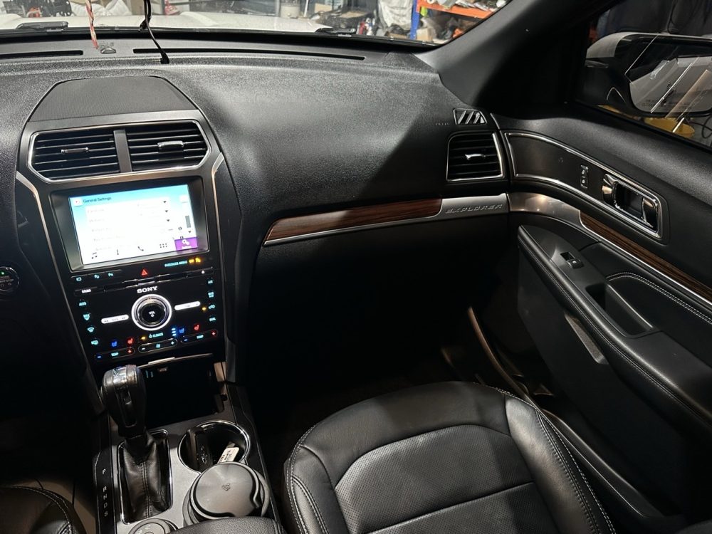 FORD EXPLORER LIMITED 2018 - 2.3cc EcoBoost / 4x4 / 7 Pasajeros / Top Line - Imagen 16