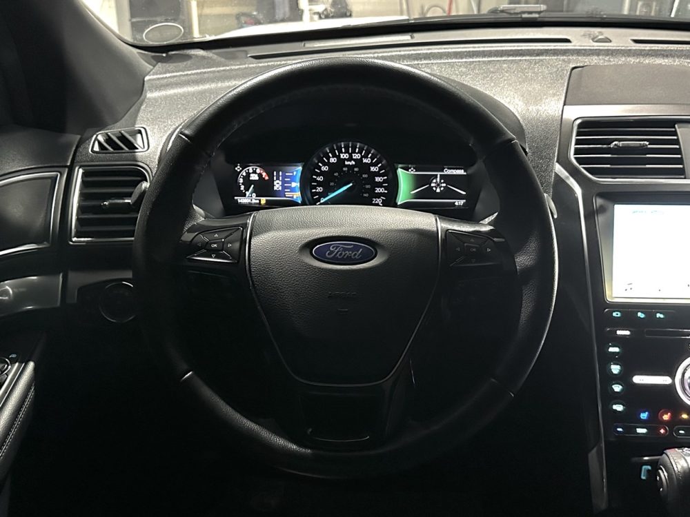 FORD EXPLORER LIMITED 2018 - 2.3cc EcoBoost / 4x4 / 7 Pasajeros / Top Line - Imagen 17