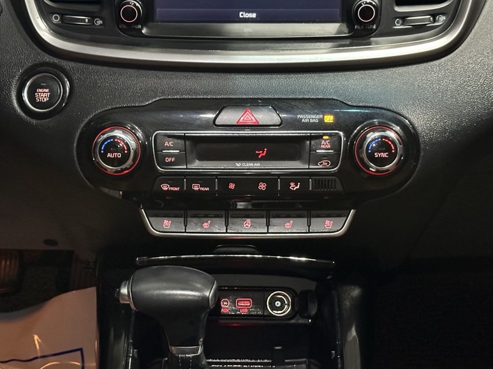 KIA SORENTO 2018 – 2.2CC Turbo Diesel / 7 Pasajeros / 4×2 / cámara 360° - Imagen 20