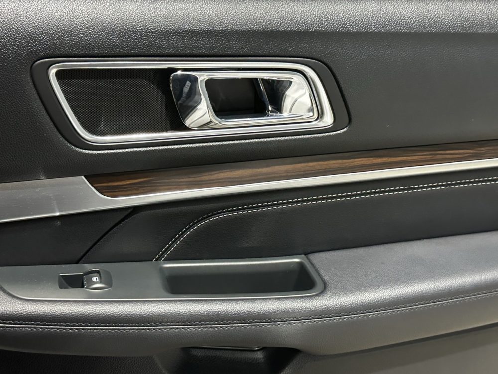 FORD EXPLORER LIMITED 2018 - 2.3cc EcoBoost / 4x4 / 7 Pasajeros / Top Line - Imagen 24