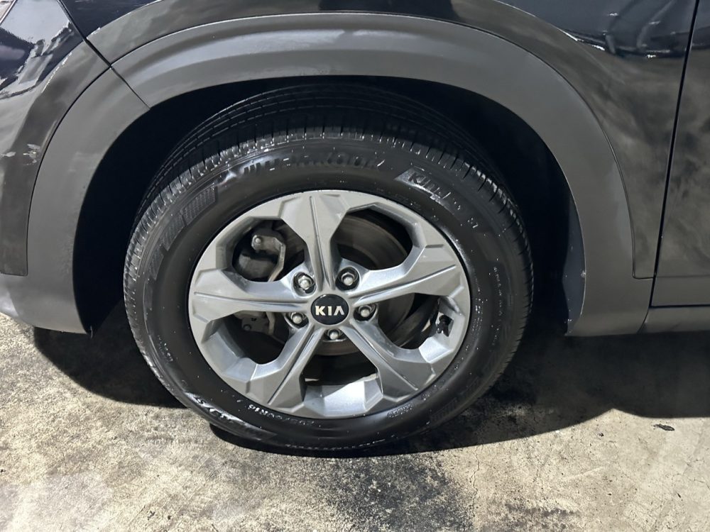KIA SELTOS 2021 – 1.6cc Turbo Diesel / 4×2 / 5 Pasajeros - Imagen 16