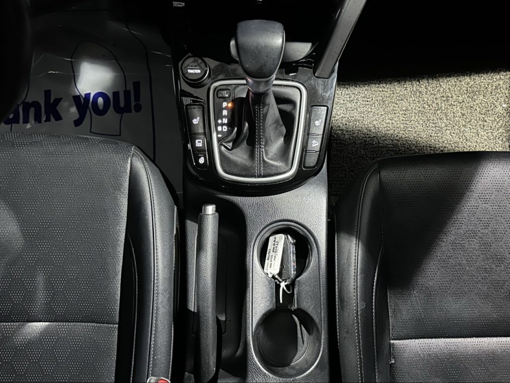 KIA SELTOS 2021 – 1.6cc Turbo Diesel / 4×2 / 5 Pasajeros - Imagen 27