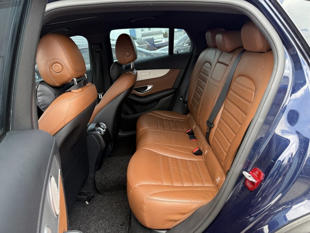 MERCEDES BENZ GLC220d 2018 – 2.2cc Turbo Diesel / 5 Pasajeros / 4matic / Kit AMG - Imagen 25