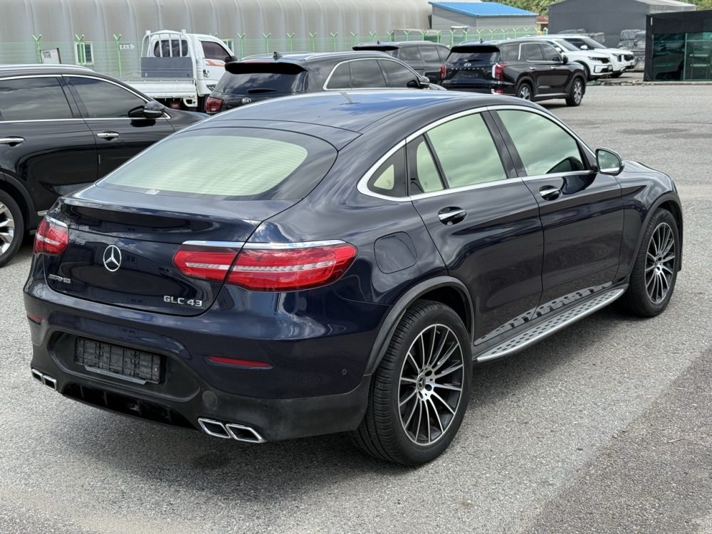 MERCEDES BENZ GLC220d 2018 – 2.2cc Turbo Diesel / 5 Pasajeros / 4matic / Kit AMG - Imagen 7