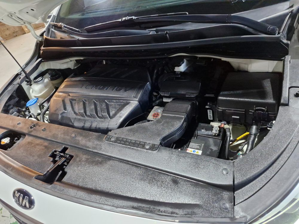 KIA CARNIVAL – 2.2cc Turbo Diesel / 4×2 / 9 Pasajeros / Camara retro - Imagen 11
