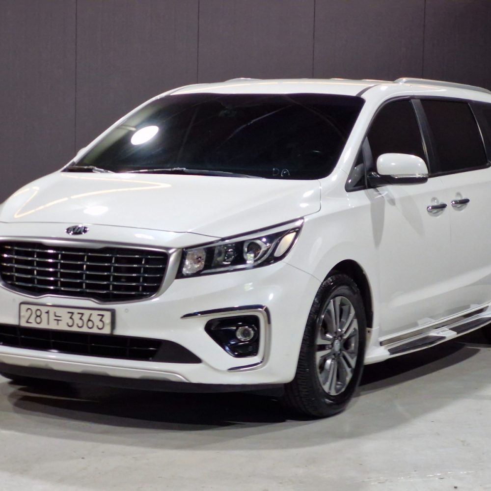 KIA CARNIVAL – 2.2cc Turbo Diesel / 4×2 / 9 Pasajeros / Camara retro