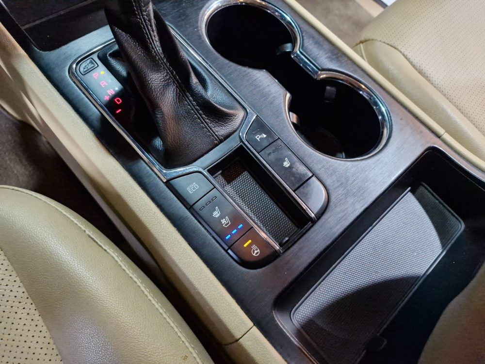 KIA CARNIVAL – 2.2cc Turbo Diesel / 4×2 / 9 Pasajeros / Camara retro - Imagen 17