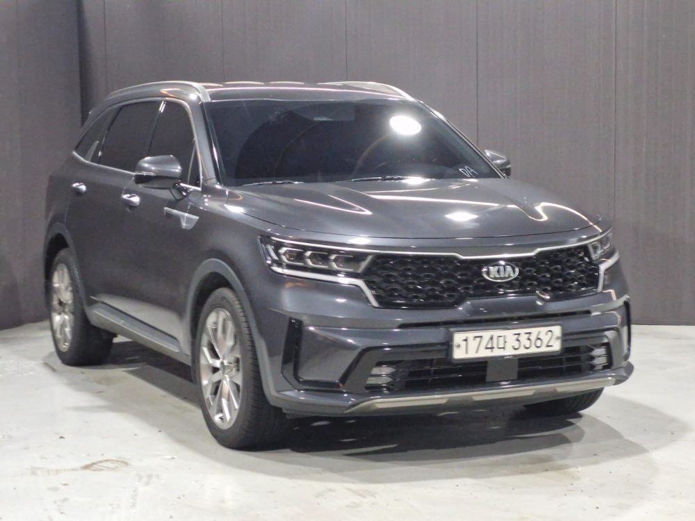 KIA SORENTO 2021 - 2.2CC Turbo Diesel / 6 Pasajeros / 4x2 / Prestige - Imagen 3
