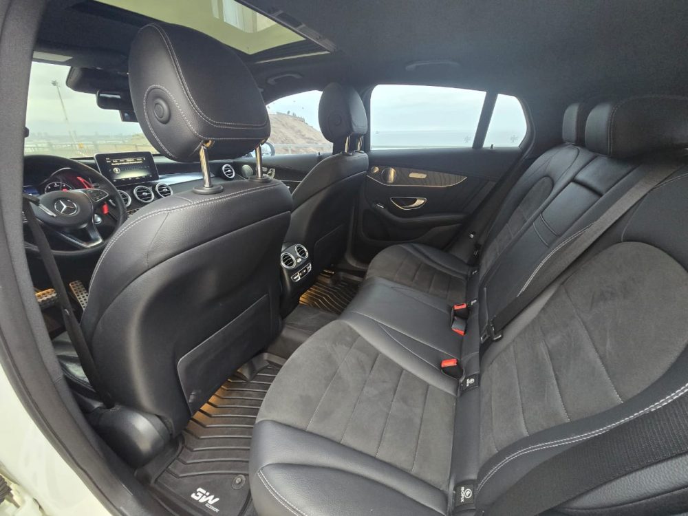 MERCEDES BENZ GLC250d 2017 – 2.2cc Turbo Diesel / 5 Pasajeros / 4matic / Kit AMG - Imagen 17