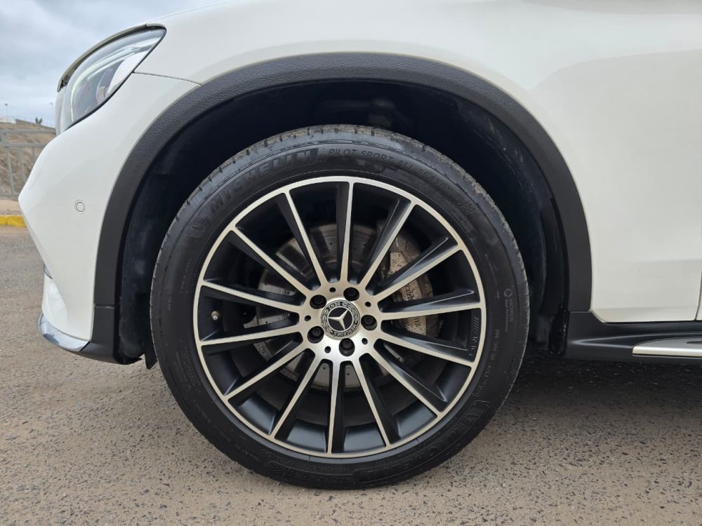 MERCEDES BENZ GLC250d 2017 – 2.2cc Turbo Diesel / 5 Pasajeros / 4matic / Kit AMG - Imagen 26