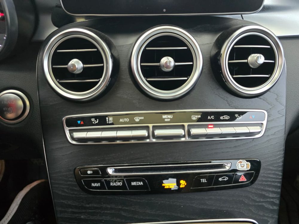 MERCEDES BENZ GLC250d 2017 – 2.2cc Turbo Diesel / 5 Pasajeros / 4matic / Kit AMG - Imagen 35