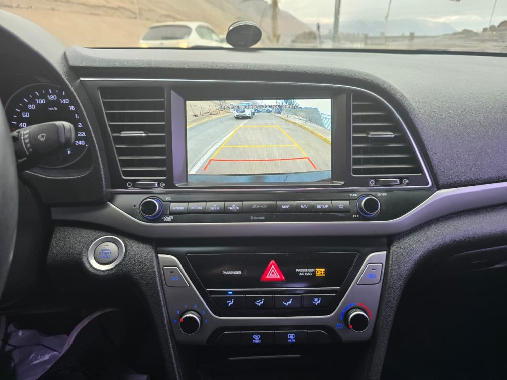HYUNDAI AVANTE 2018 – 1.6cc Turbo Diesel / 5 Pasajeros / Cámara Retro - Imagen 20