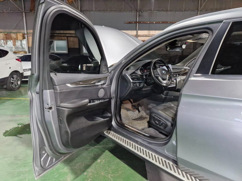BMW X6 30d 2018 – 3.0CC TwinPowerTurbo Diesel / 4X4 / 5 Pasajeros - Imagen 13