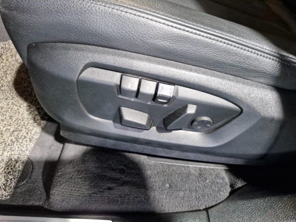 BMW X6 30d 2018 – 3.0CC TwinPowerTurbo Diesel / 4X4 / 5 Pasajeros - Imagen 26