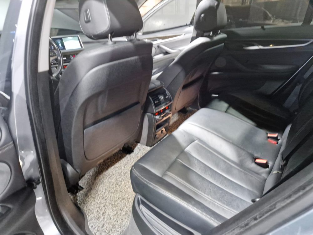 BMW X6 30d 2018 – 3.0CC TwinPowerTurbo Diesel / 4X4 / 5 Pasajeros - Imagen 28